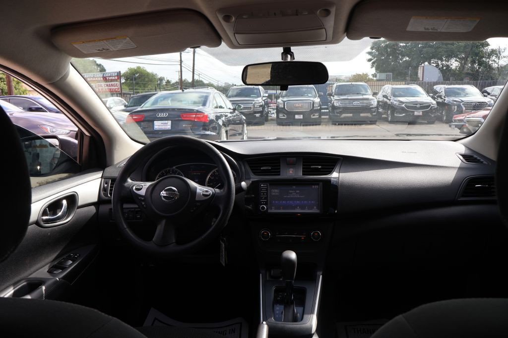 2019 Nissan Sentra Image 36
