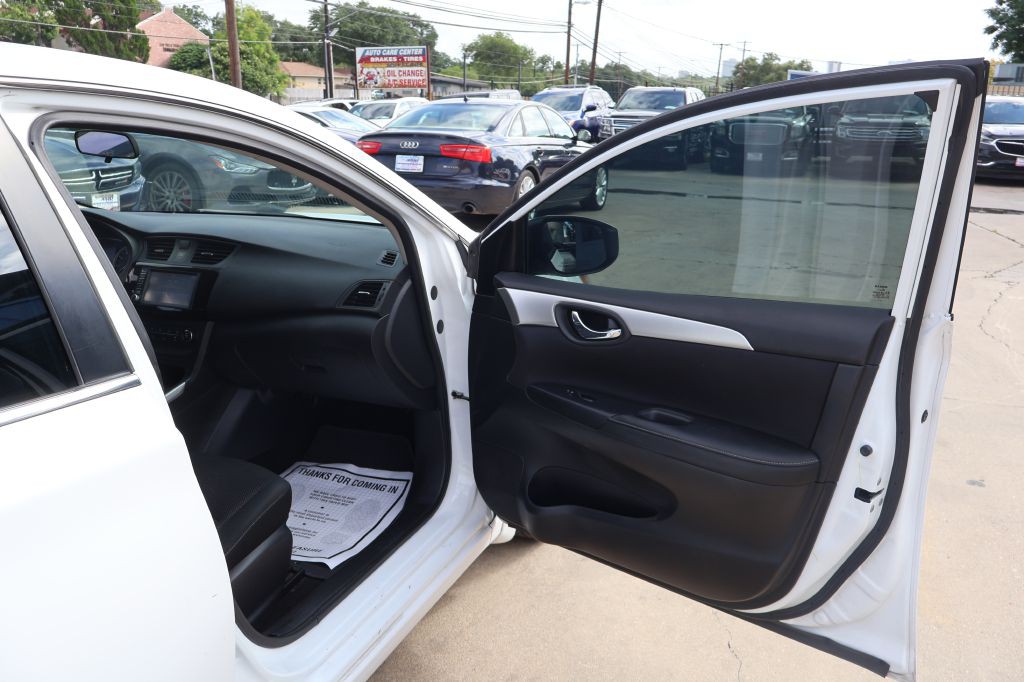 2019 Nissan Sentra Image 42