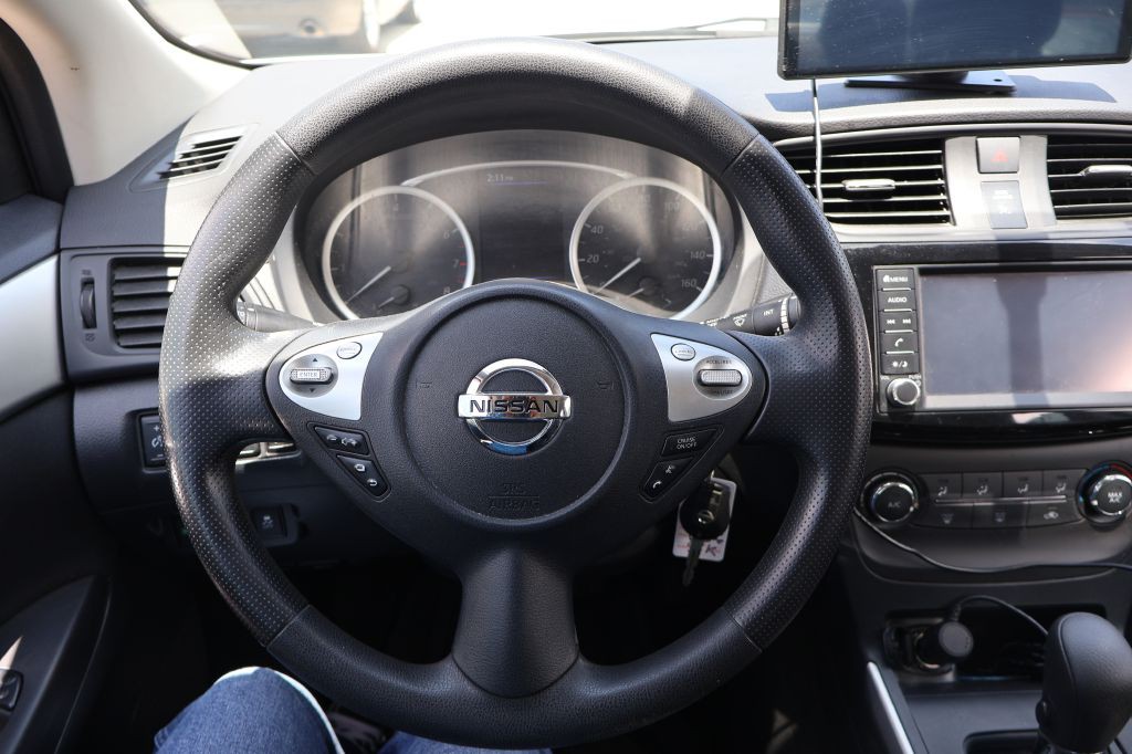 2019 Nissan Sentra Image 19