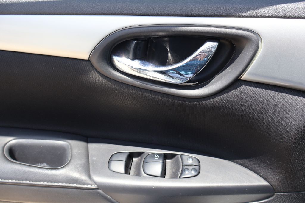 2019 Nissan Sentra Image 22