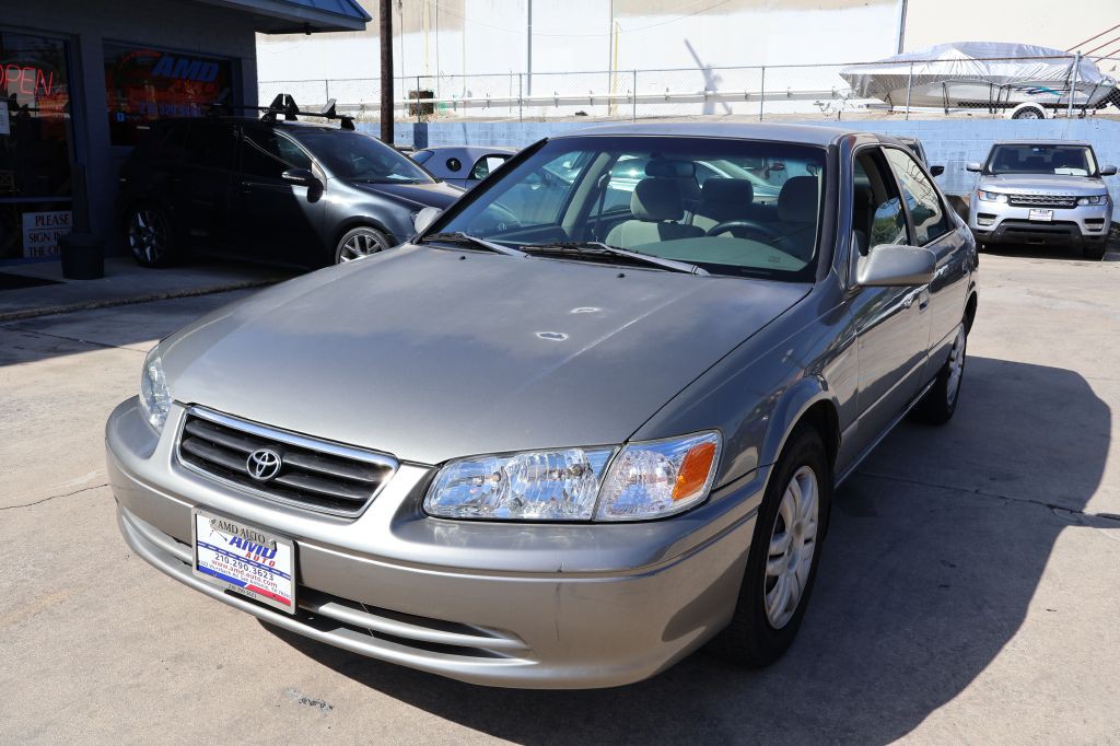 2001 Toyota Camry Image 3