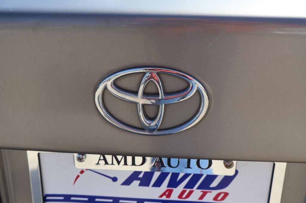 2001 Toyota Camry Image 11