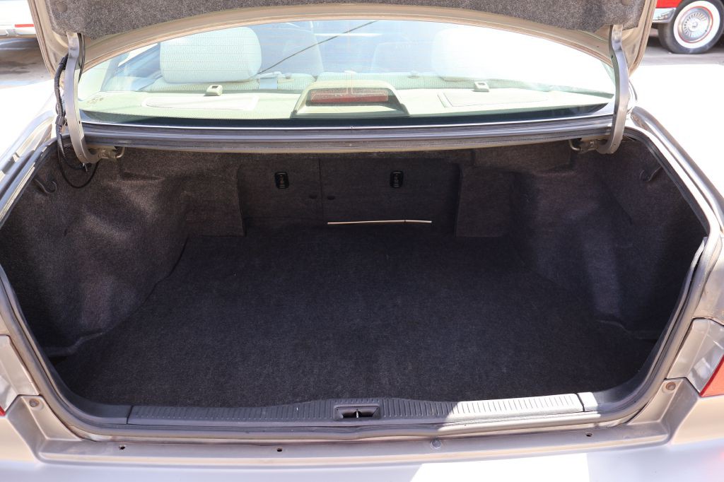 2001 Toyota Camry Image 13