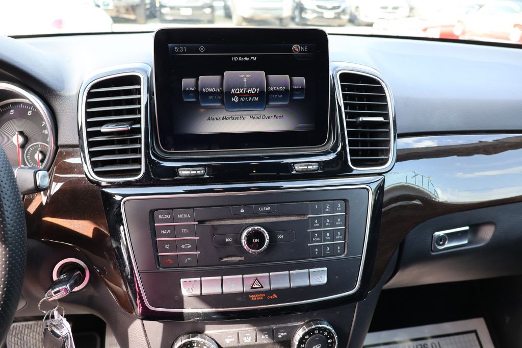 2017 Mercedes-Benz GLE-Class Image 38