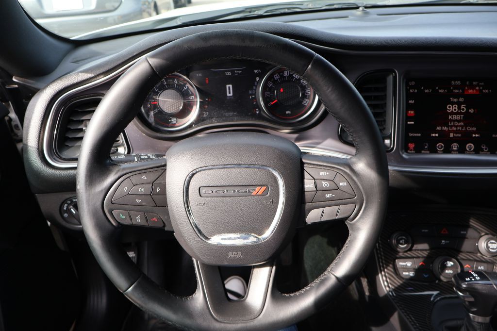 2016 Dodge Challenger Image 22