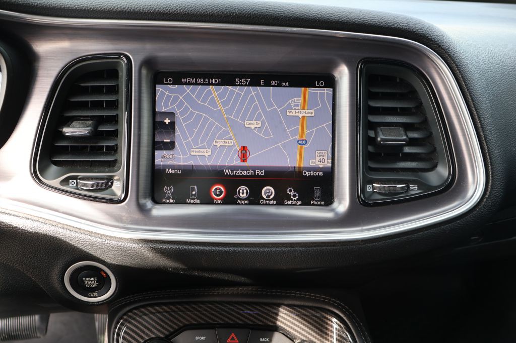 2016 Dodge Challenger Image 29