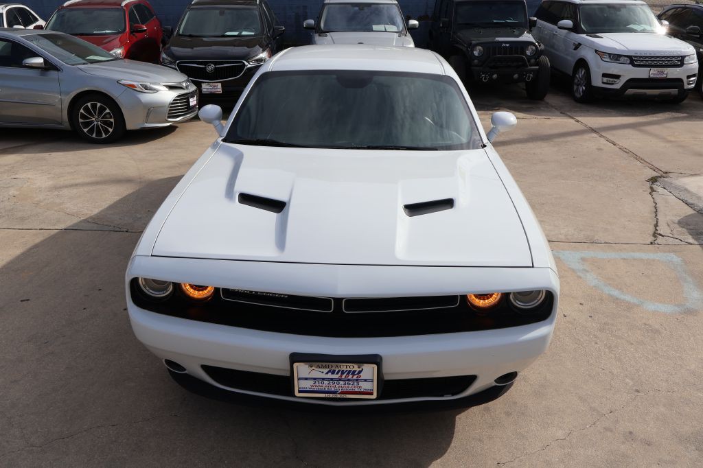 2016 Dodge Challenger Image 44
