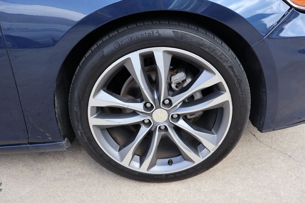 2022 Chevrolet Malibu Image 9