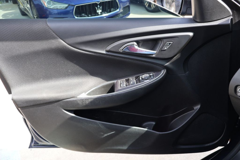 2022 Chevrolet Malibu Image 27