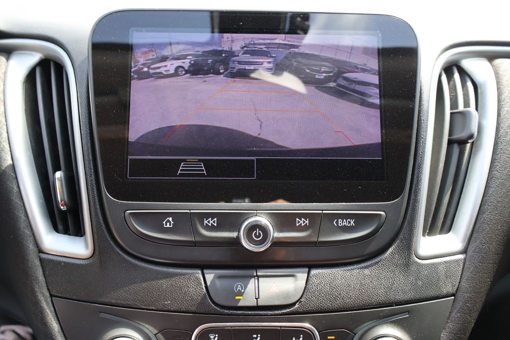 2022 Chevrolet Malibu Image 30