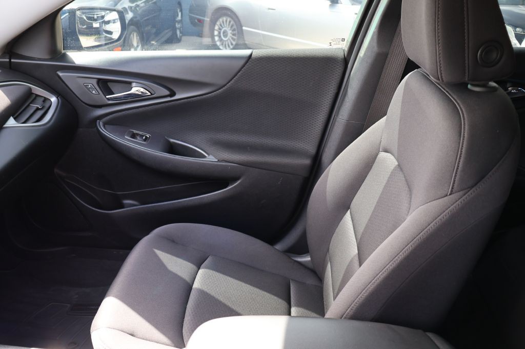 2022 Chevrolet Malibu Image 34