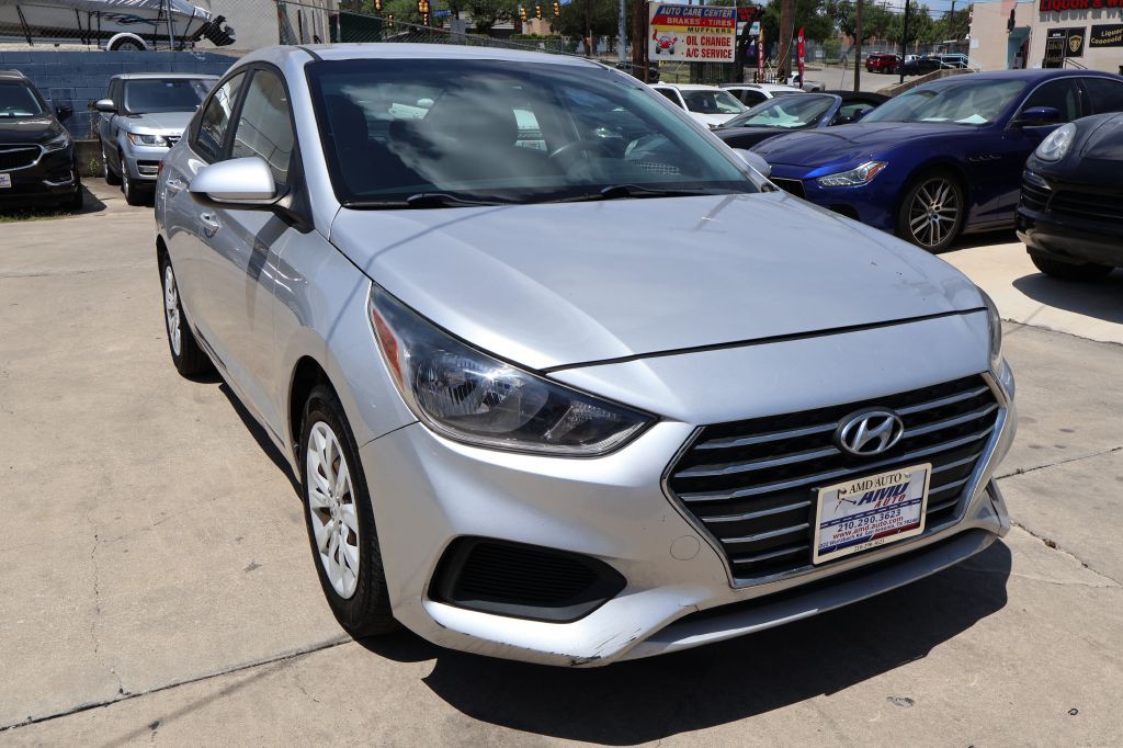 2020 Hyundai Accent Image 1