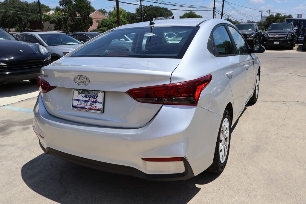 2020 Hyundai Accent Image 7