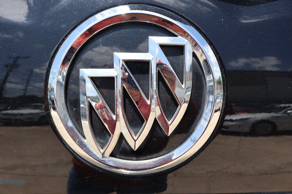 2017 Buick Enclave Image 14