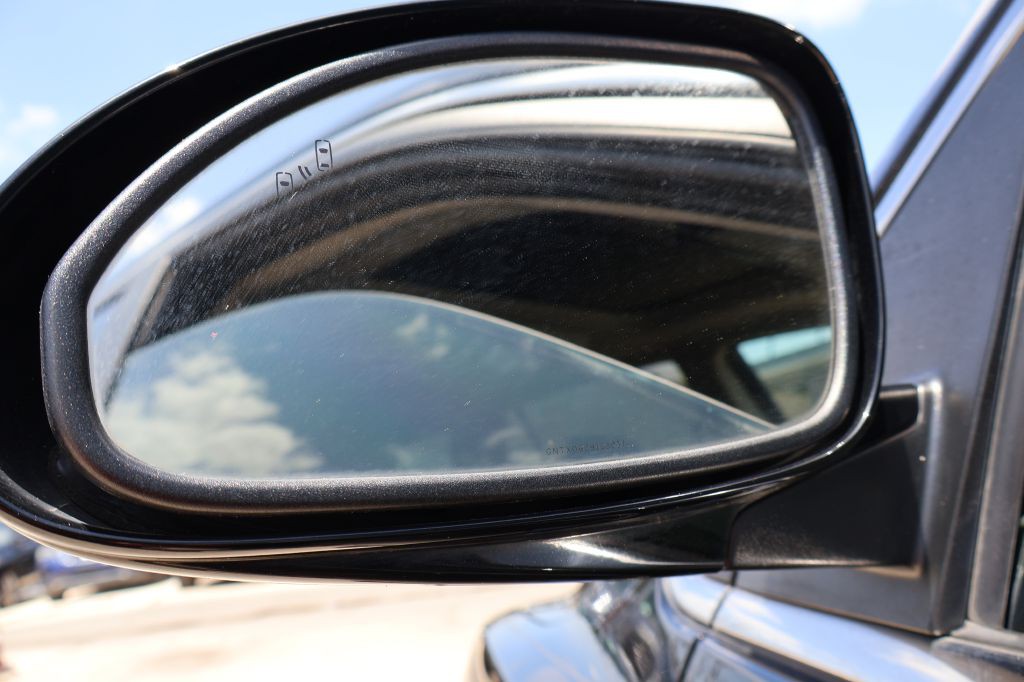 2017 Buick Enclave Image 16