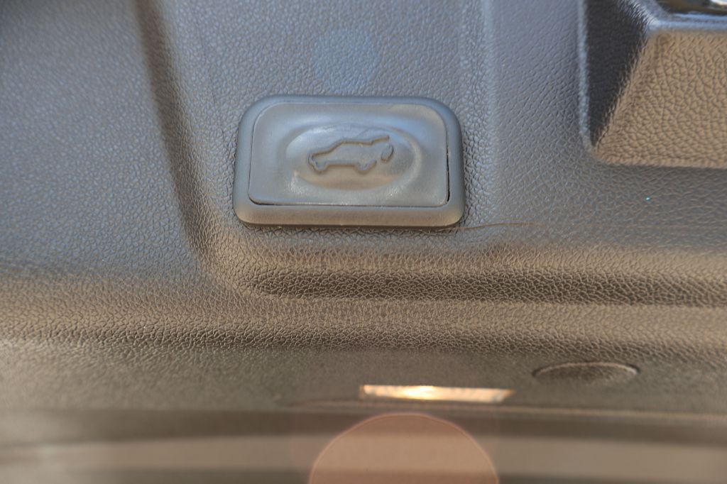 2017 Buick Enclave Image 23