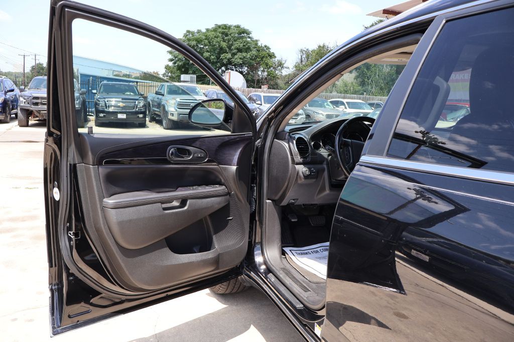 2017 Buick Enclave Image 26
