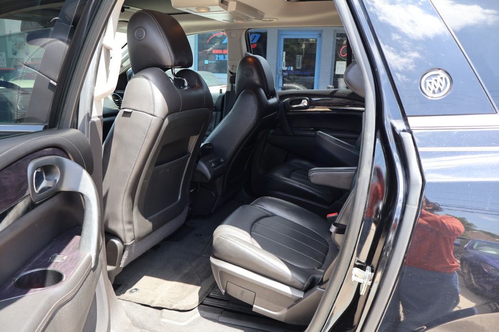 2017 Buick Enclave Image 29