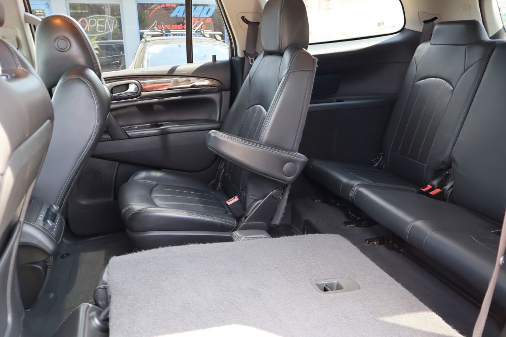 2017 Buick Enclave Image 31