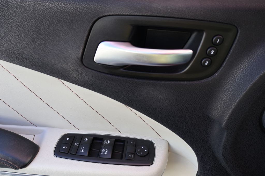 2018 Dodge Charger Image 28