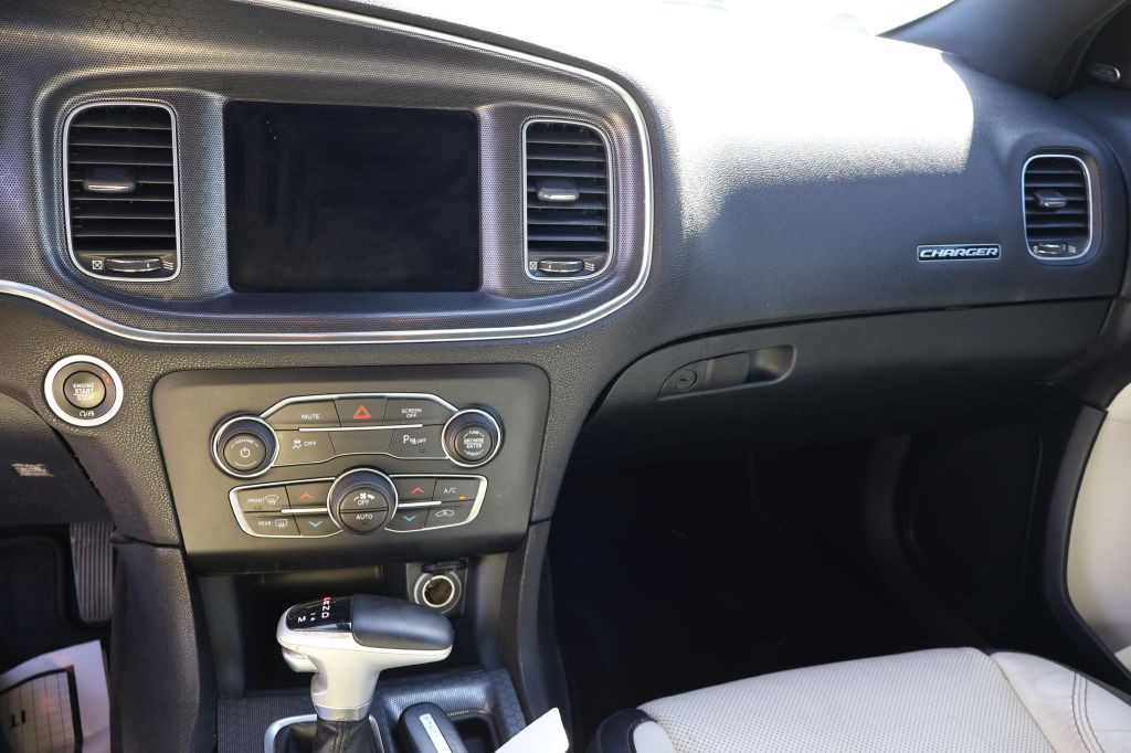 2018 Dodge Charger Image 31