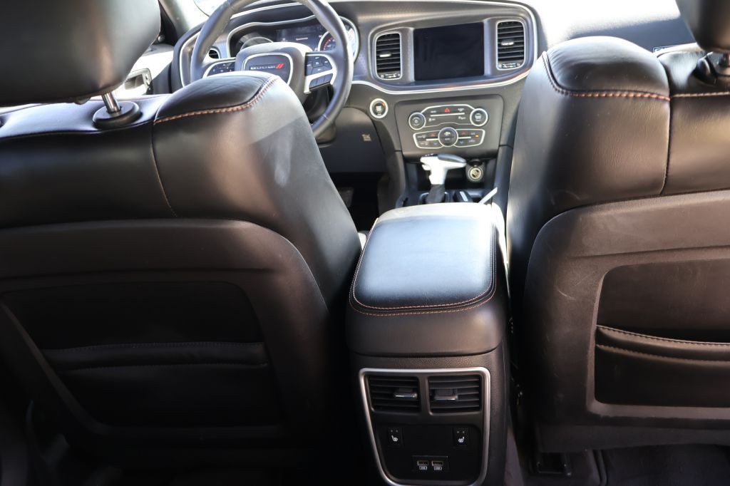 2018 Dodge Charger Image 38