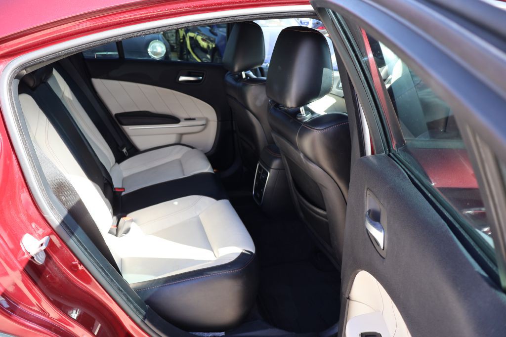 2018 Dodge Charger Image 39
