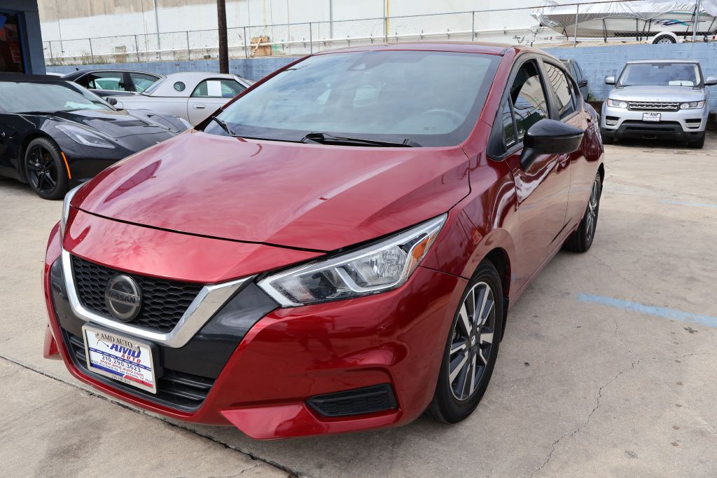 2021 Nissan Versa Image 3