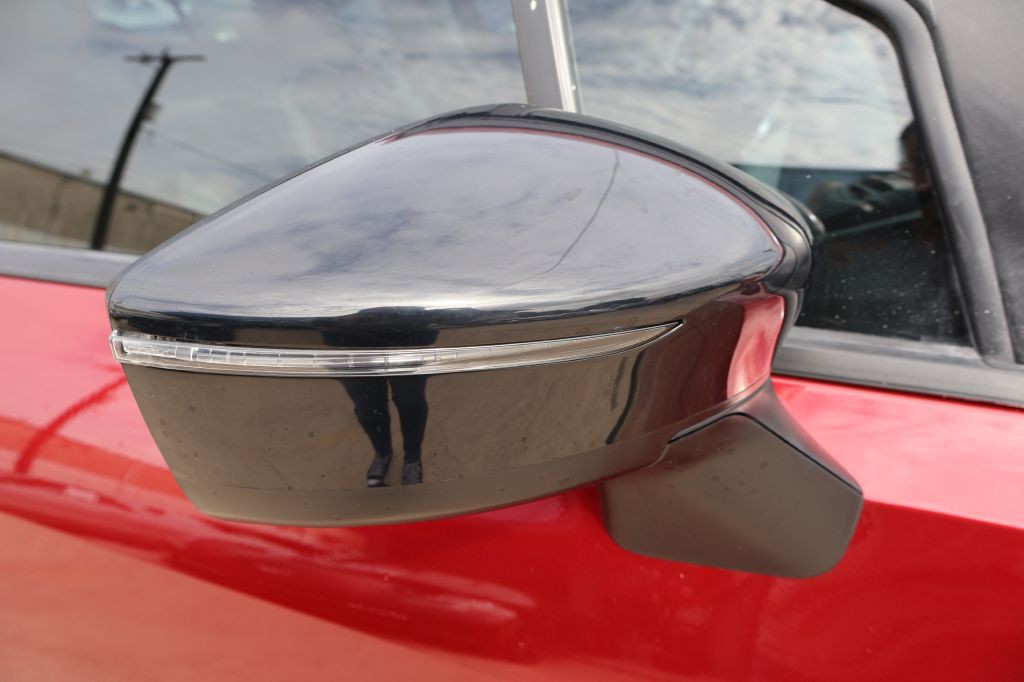 2021 Nissan Versa Image 10