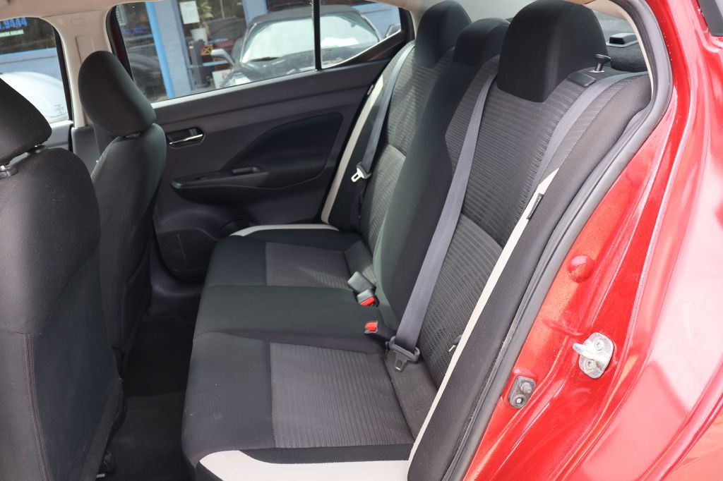 2021 Nissan Versa Image 26