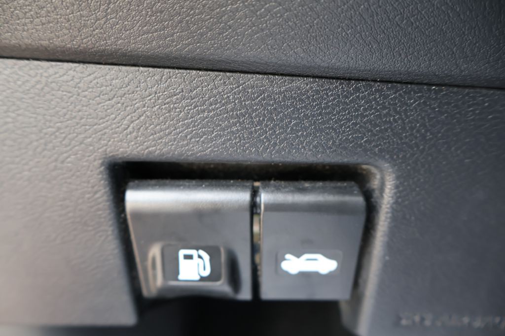 2021 Nissan Versa Image 29