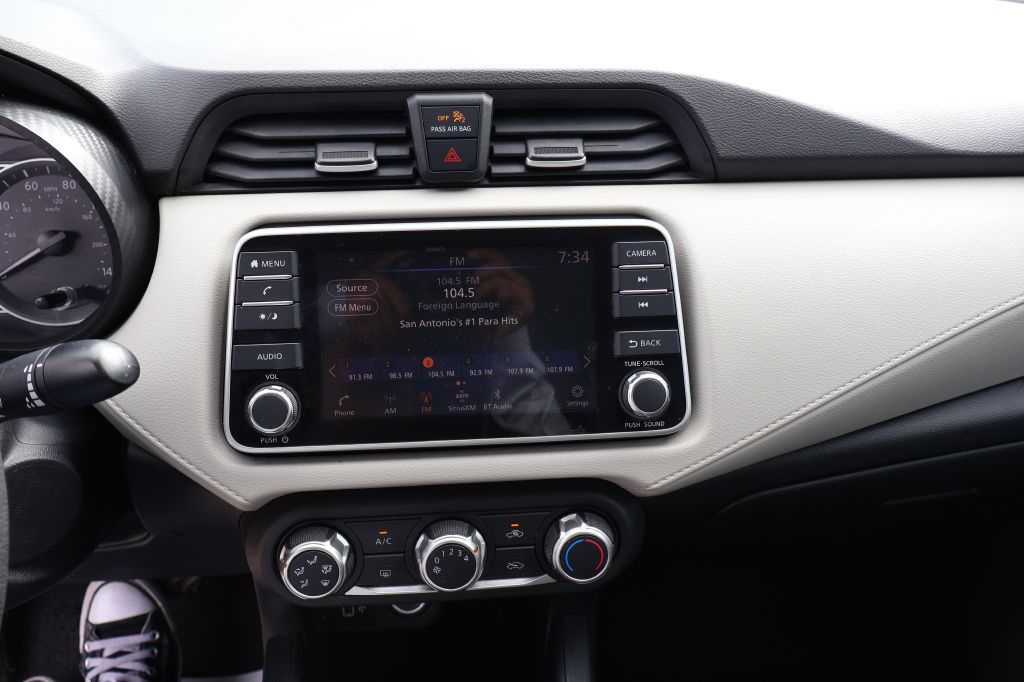 2021 Nissan Versa Image 33
