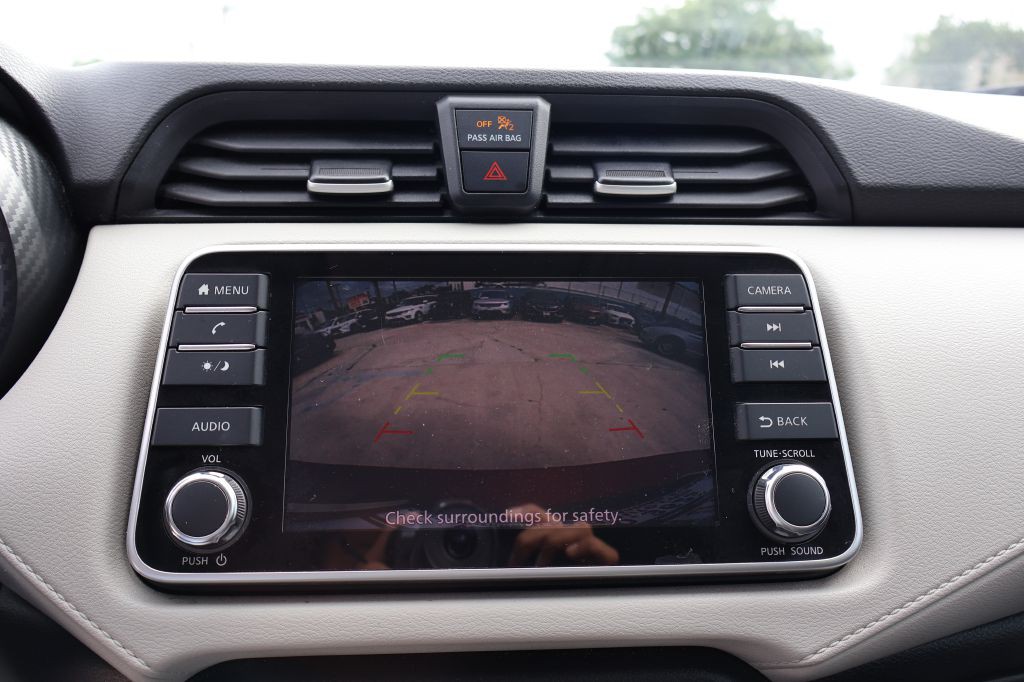 2021 Nissan Versa Image 34