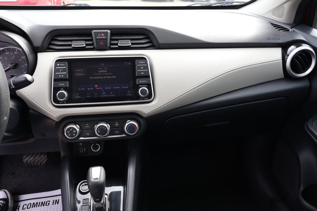 2021 Nissan Versa Image 35