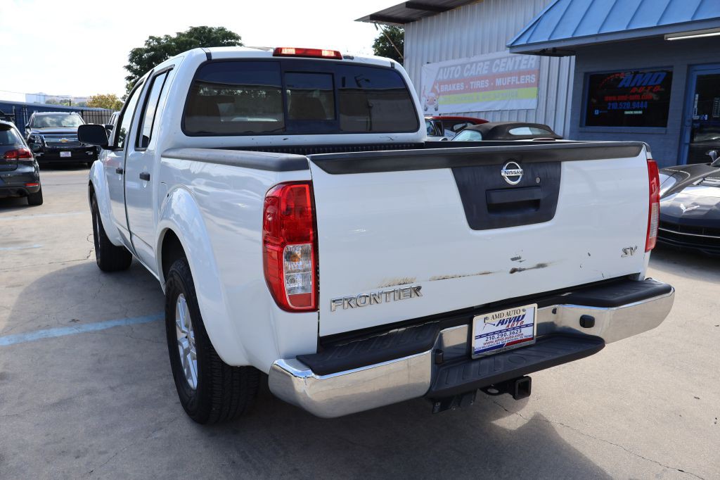 2016 Nissan Frontier Image 5