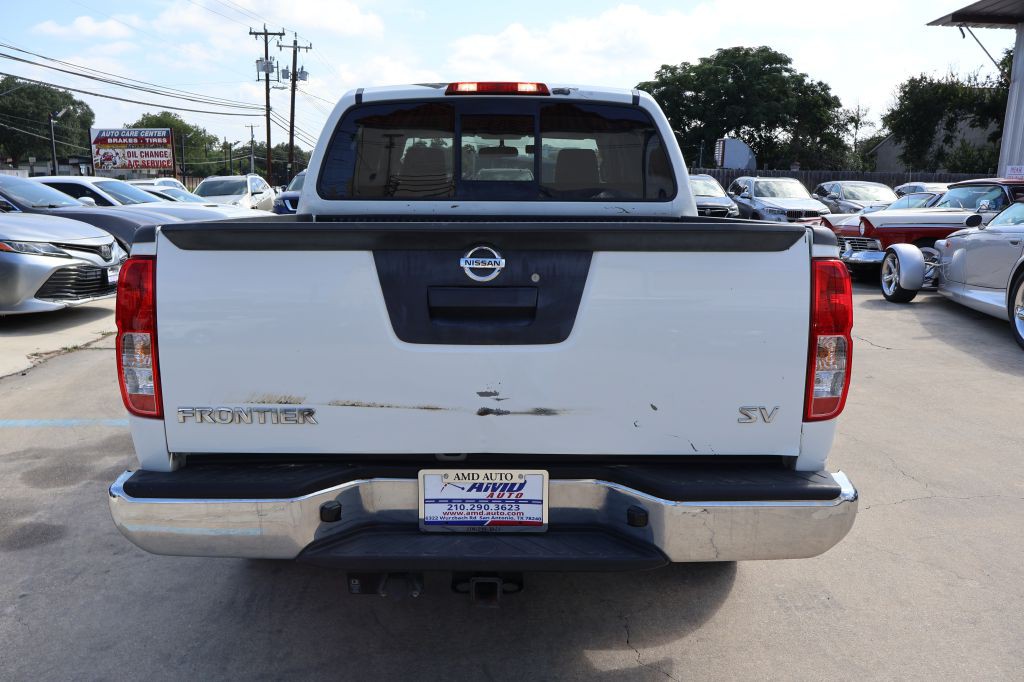 2016 Nissan Frontier Image 6