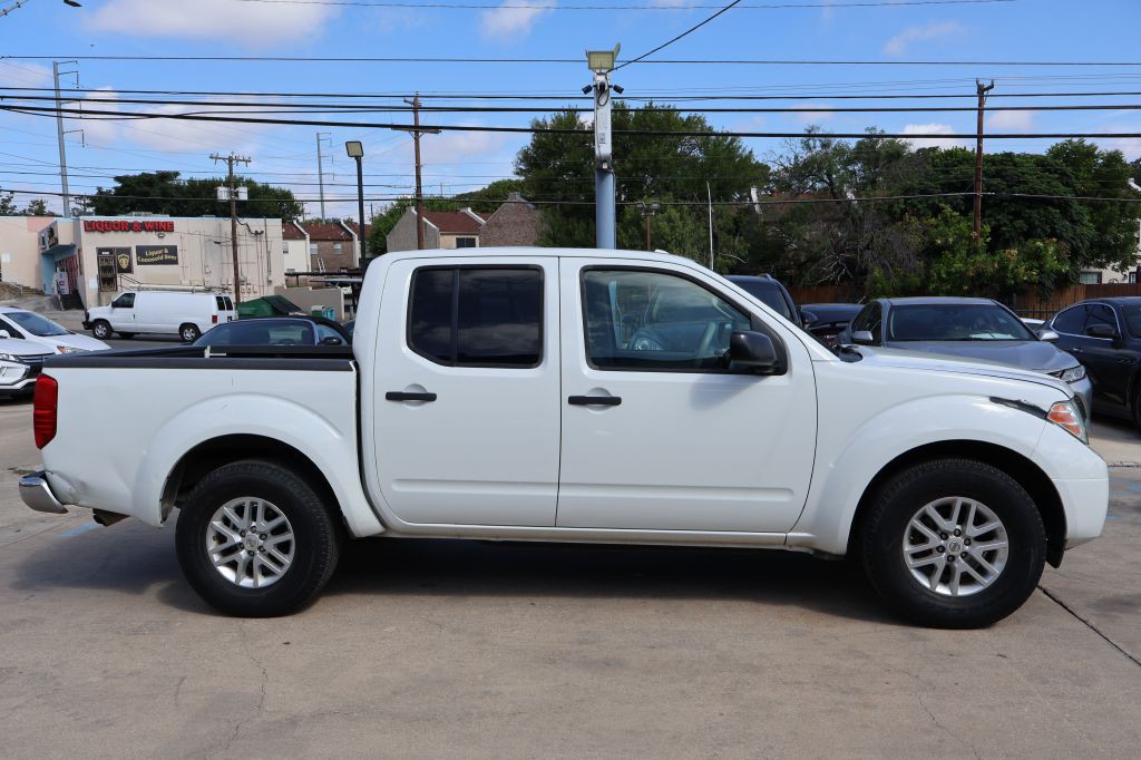 2016 Nissan Frontier Image 8