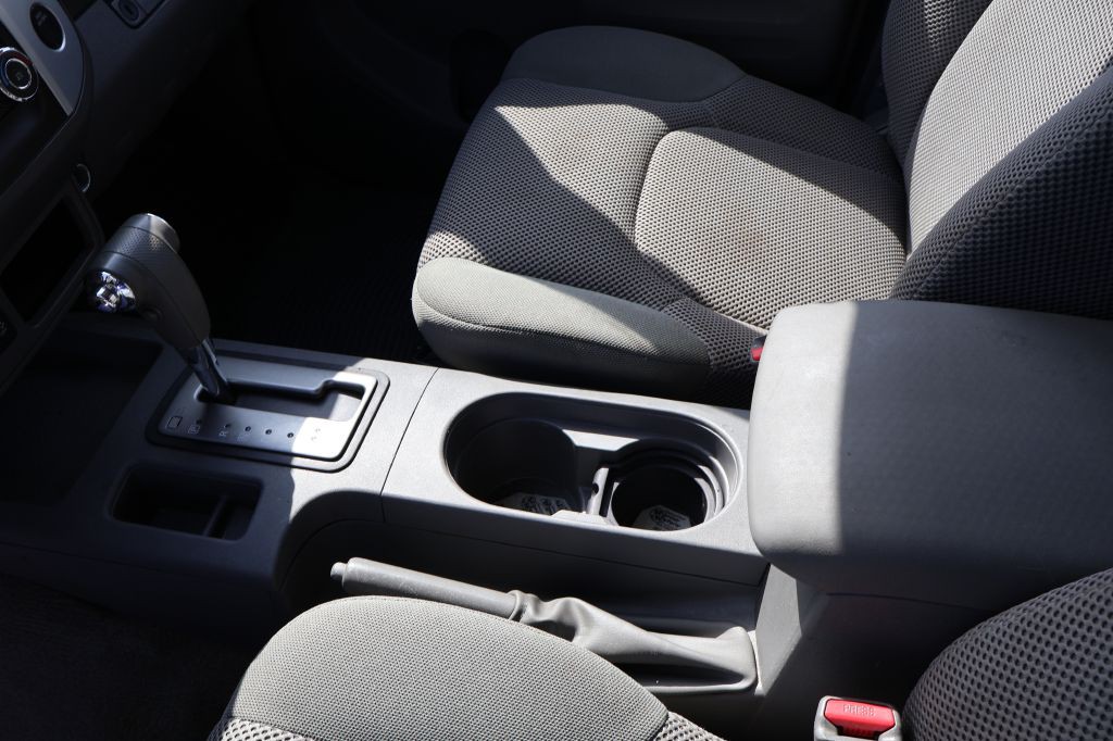 2016 Nissan Frontier Image 29