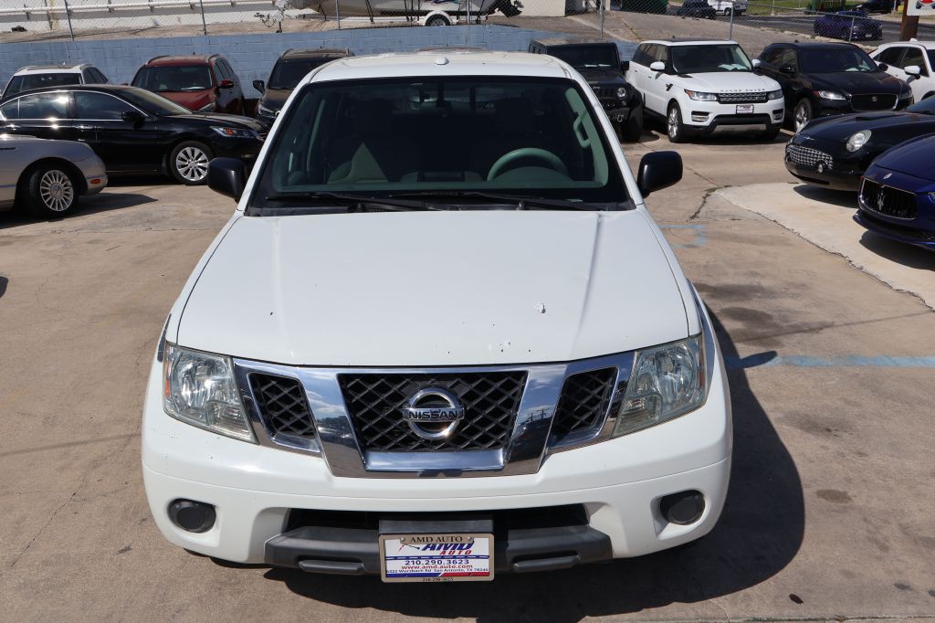 2016 Nissan Frontier Image 42