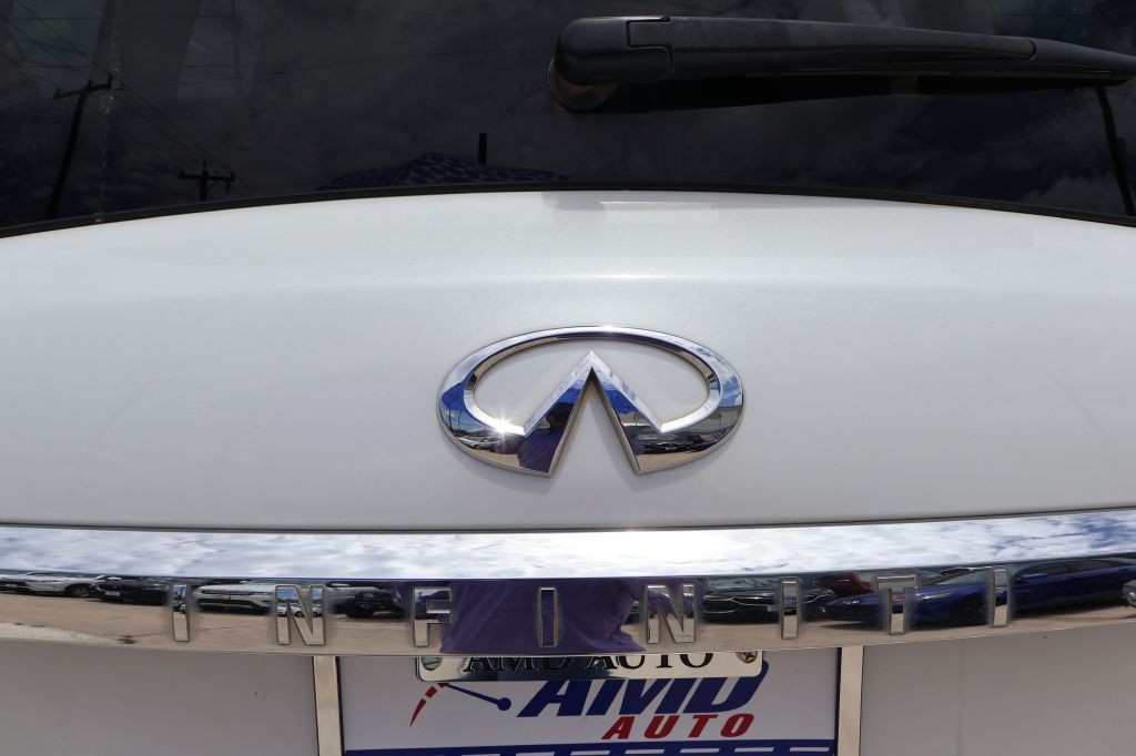 2018 INFINITI QX80 Image 13