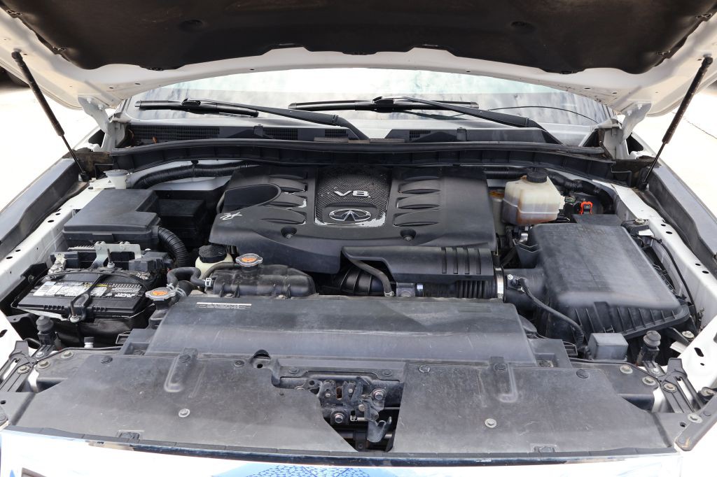 2018 INFINITI QX80 Image 17