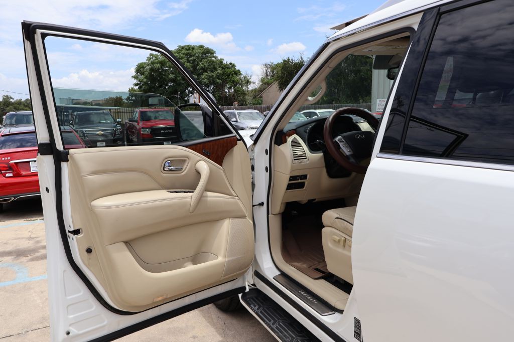 2018 INFINITI QX80 Image 25