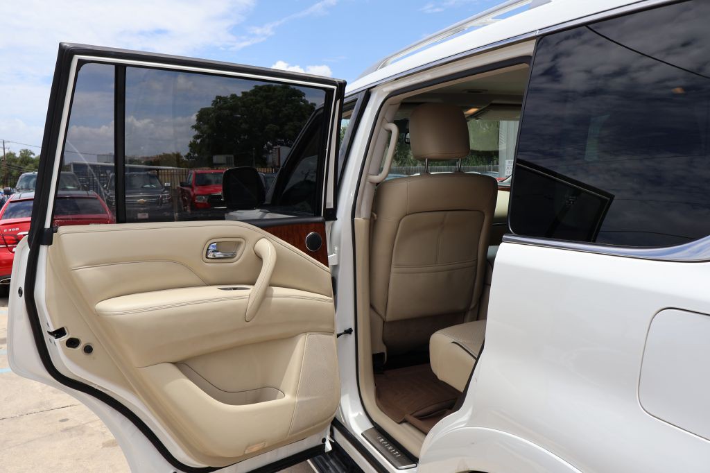 2018 INFINITI QX80 Image 27