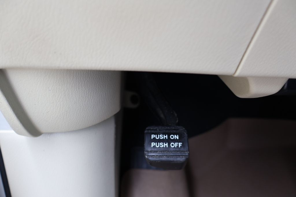 2018 INFINITI QX80 Image 35