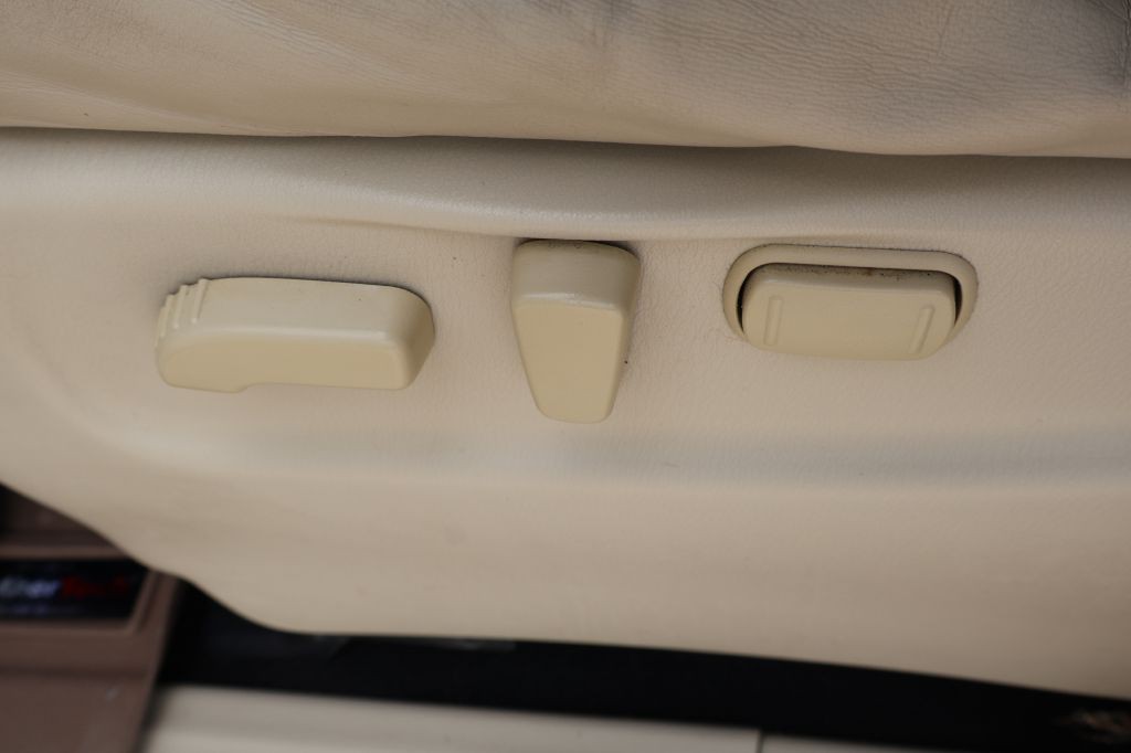 2018 INFINITI QX80 Image 38
