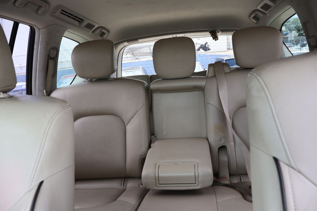 2018 INFINITI QX80 Image 47