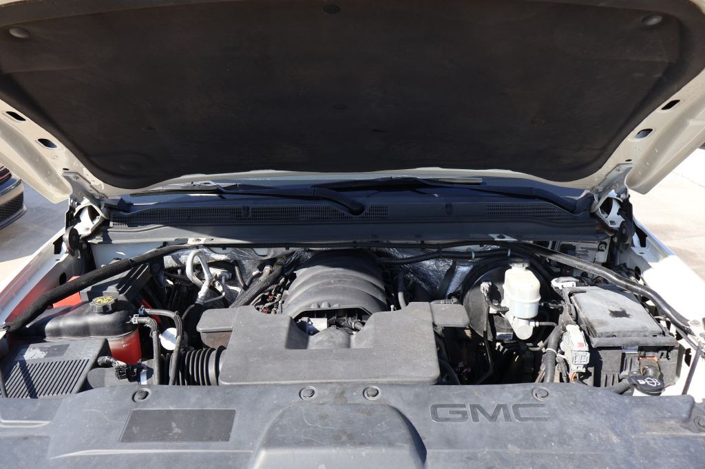 2015 GMC Yukon Image 18