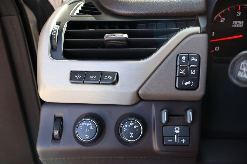 2015 GMC Yukon Image 35