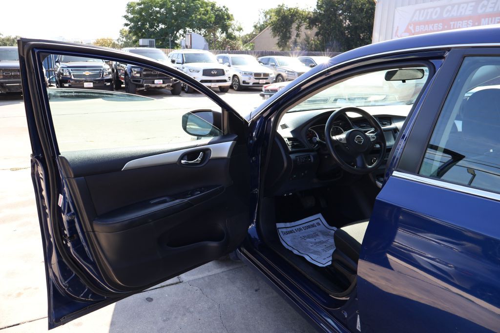 2019 Nissan Sentra Image 16