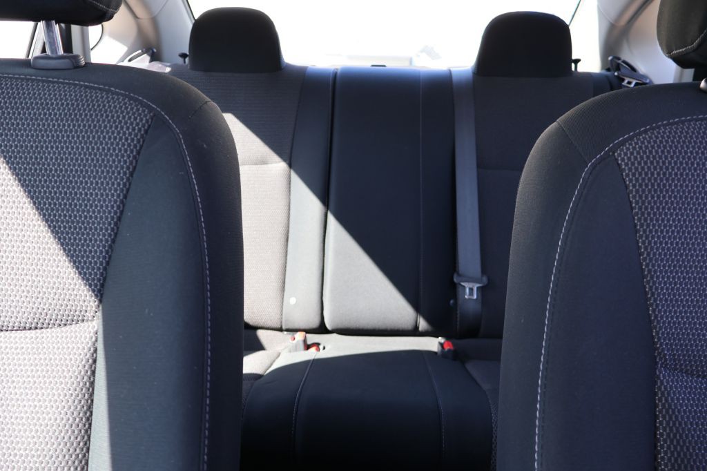 2019 Nissan Sentra Image 33